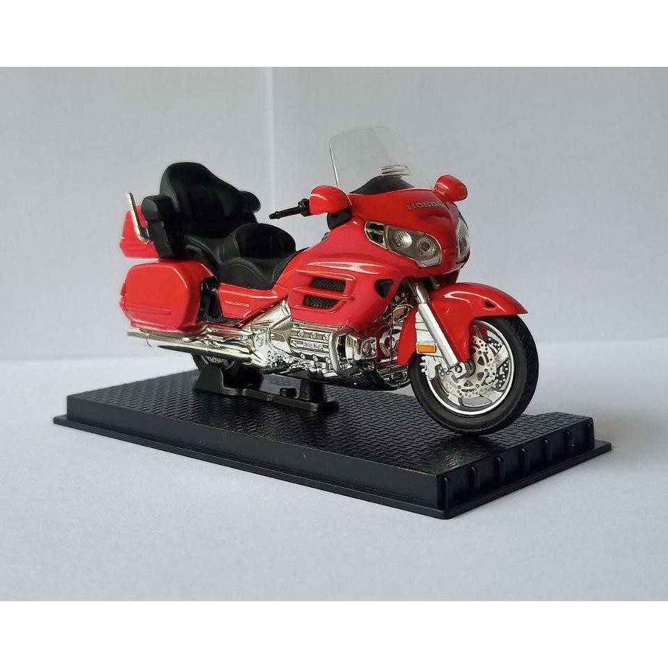 Diecast Motor Honda Gold Wing 2004 Miniatur Motor Moge 124