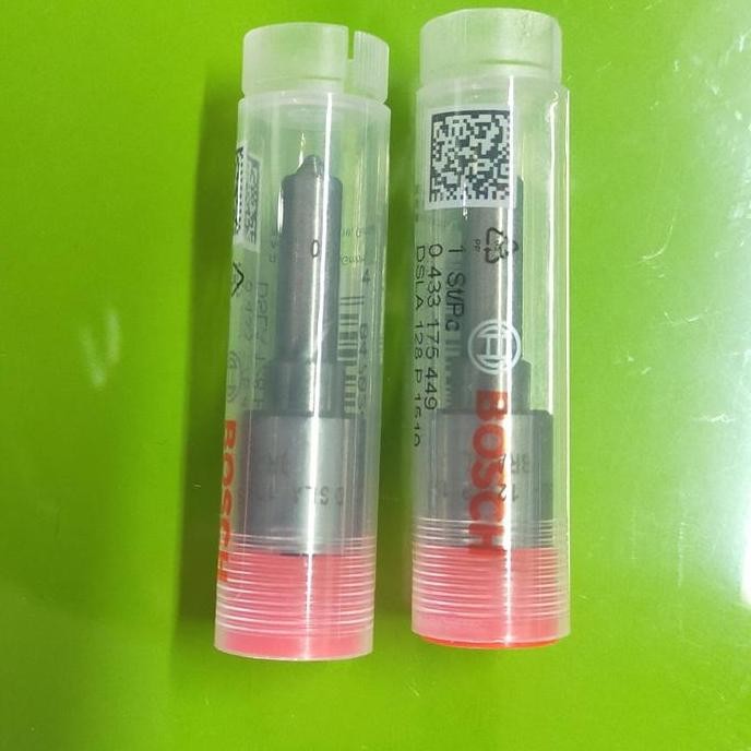 NOZZEL KOMATSU PC200-8 BOSCH