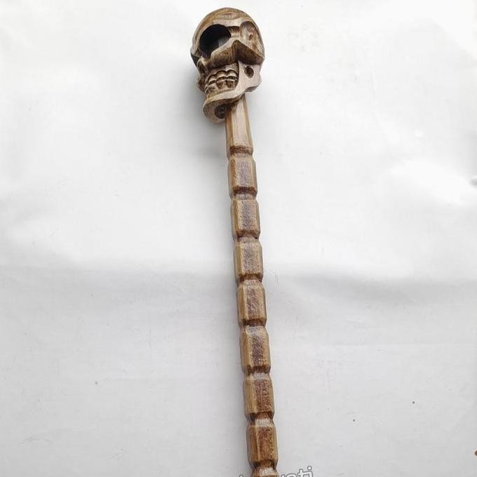 

Produk Unggulan] Kerajinan tongkat kayu 110cm ukiran tengkorak skull Bali