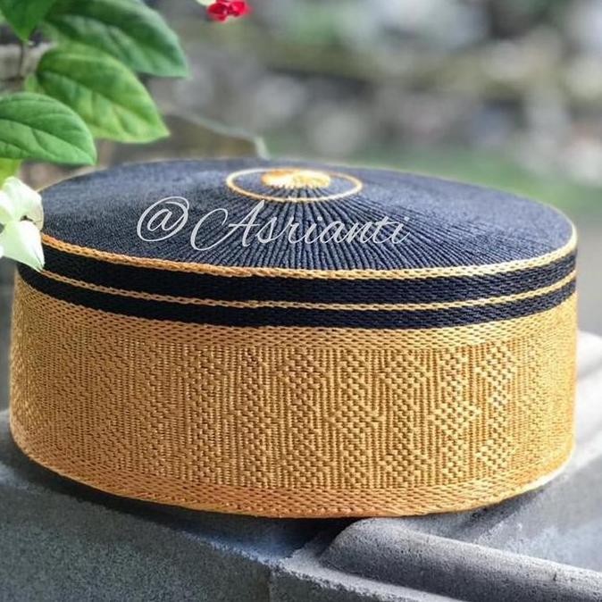 Songkok recca benang halus