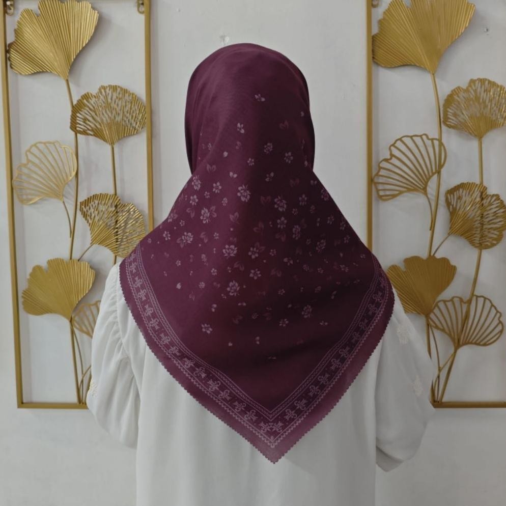 BisaCod Jilbab Motif Hijab Motif Maroon Segi Empat Voal Premium Marun Sale