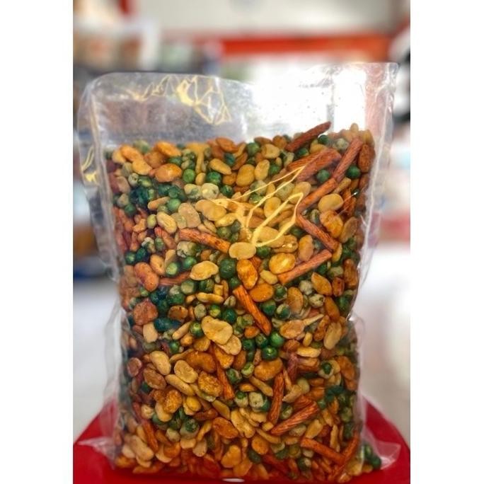 

Kacang koro Campur 1kg viral Snacks Camilan