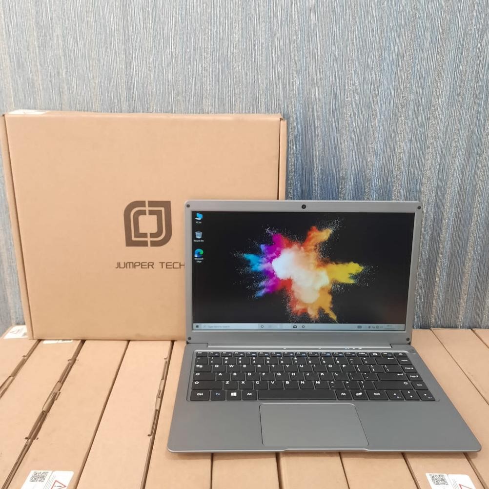 LAPTOP JUMPER TECH EZBOOK X3 Celeron N3450 Ram 8GB SSD 256GB OS. WINDOWS 10 ORIGINAL 13.3"IPS FHD