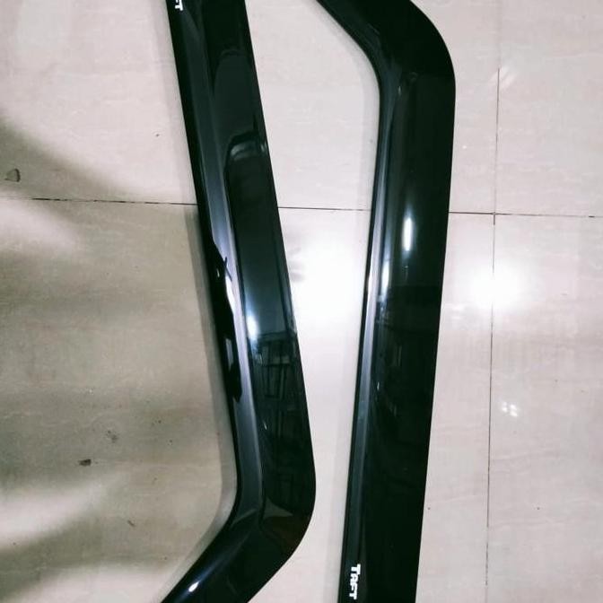 Talang Air Mobil Daihatsu Taft Premium