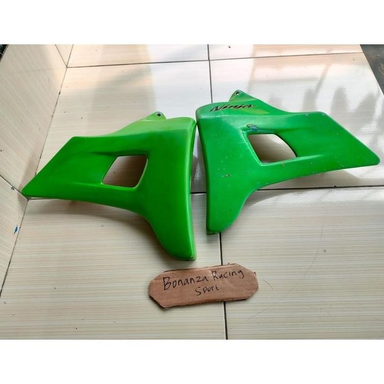 Shroud kug sayap tangki kanan kiri Kasaki ninja r kis ninja r lama orinal