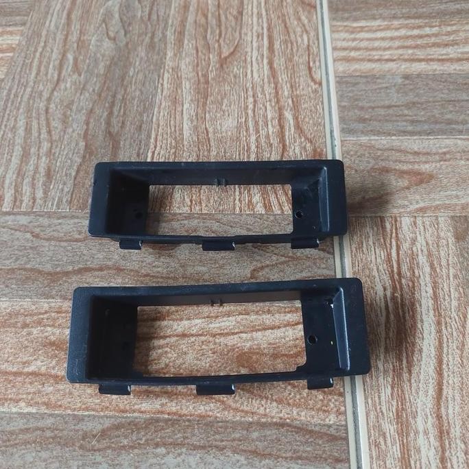 lampu plat nomor belakang bagasi innova grand all new innova 2004 2015