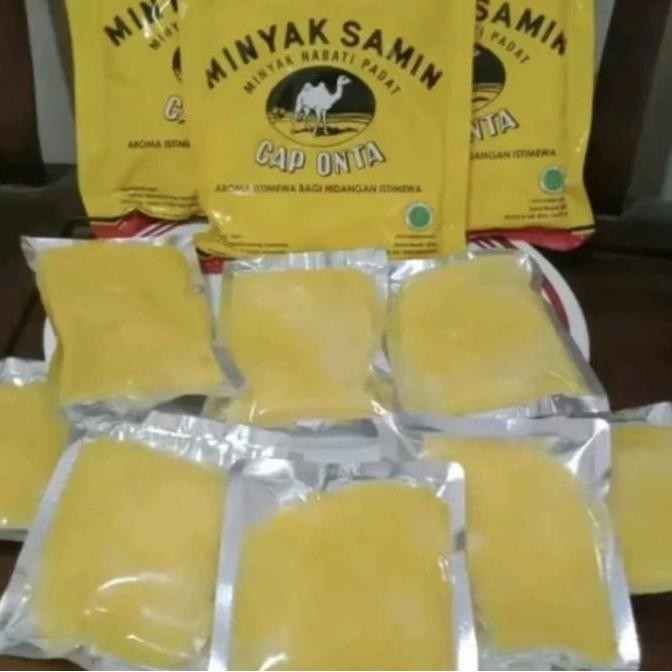 

PROMO PAKET NASI KEBULI LENGKAP BERAS BASMATI 1KG , MINYAK SAMIN , KISMIS , BUMBU KEBULI GS