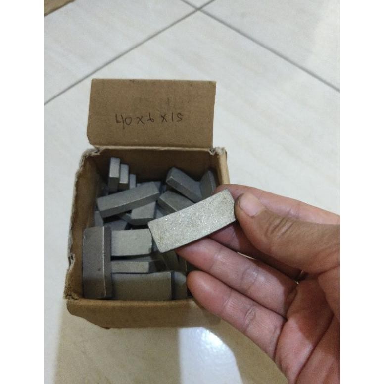 Diamond Segmen Granit RB8