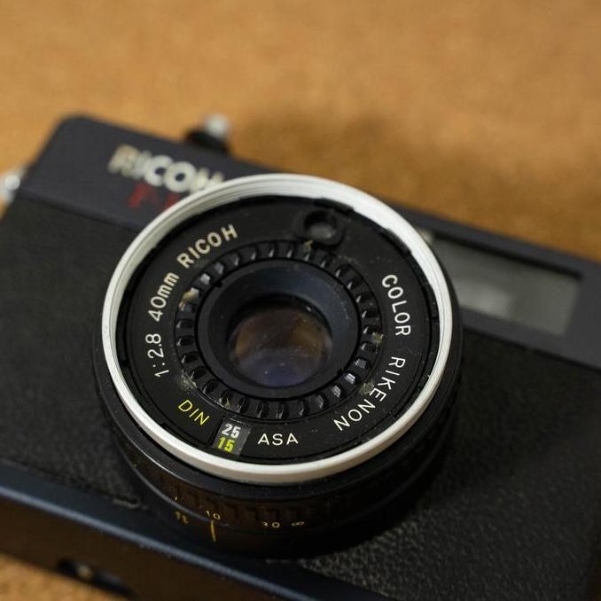 RICOH F-10 RANGEFINDER BLACK LIKE NEW  KAMERA FILM KAMERA ANALOG