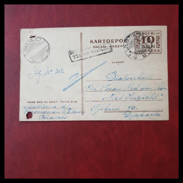 

DISKON KARTUPOS REVOLUSI JK-22B JUNI 1946 SERI ANGKA 10 SEN DENGAN OPEN DATE BAR (SOLO) DARI DJATINOM 4.2.47 (LATELY USED) DIKIRIM KE TJIKINI, DJAKARTA. ADA BEKAS LUBANG. LANGKA !!!