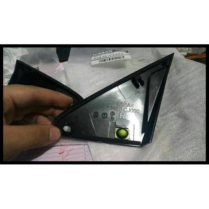 HOT DEAL COVER SEGITIGA SPION LIVINA OLD MODEL L10 ORI 1BUAH