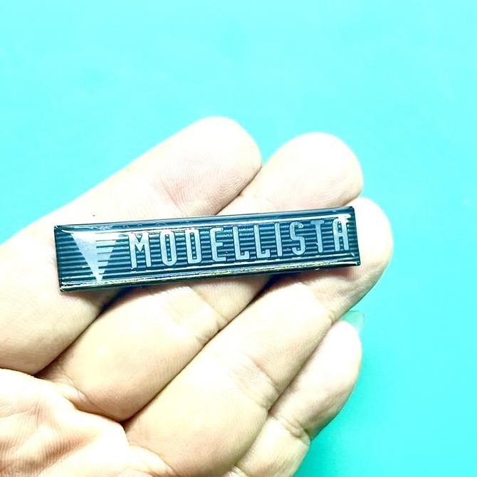 emblem stiker modelista bodykit innova zenix voxy alphard aksesoris mobil