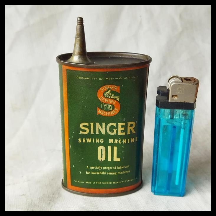 TERBARU PAJANGAN VINTAGE KALENG MINYAK KOSONG SINGER 