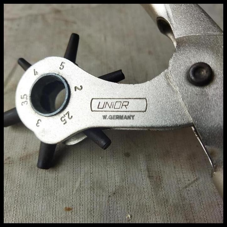 

TERMURAH PAJANGAN VINTAGE PEMBOLONG KULIT UNIOR MADE IN WEST GERMANY !!!