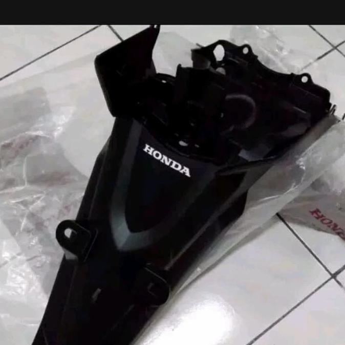 ready spakbor belakang honda beat karbu karburator original ahm