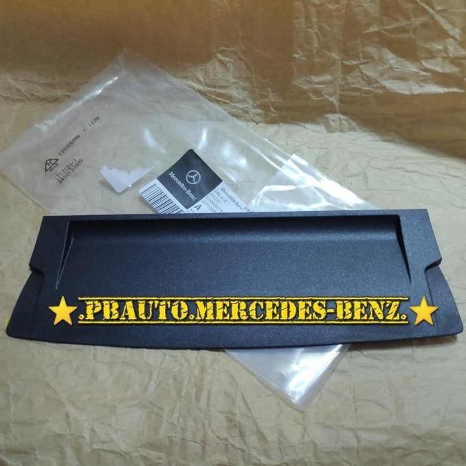 TATAKAN KARET MONITOR MERCEDES BENZ W204 ORIGINAL BAWAH DASHBOARD