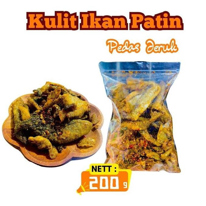 

Oleh-Oleh Jakarta Keripik Kulit Ikan PATIN Rasa Salted egg telur asin Premium Kemasan 200 GRAM