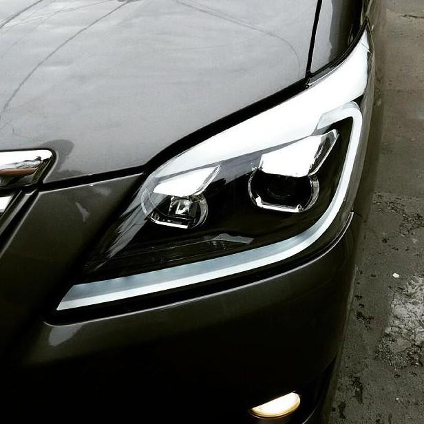 YZ Head Lamp Toyota Innova 2012-2015 Sequential - Projector Black Housing