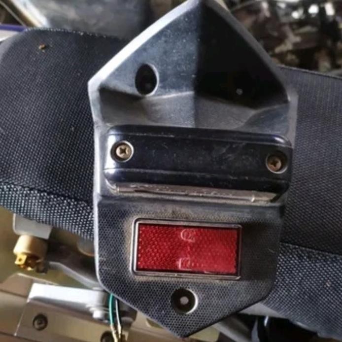 tutup spakbor belakng mata kucing honda vario 125 old original