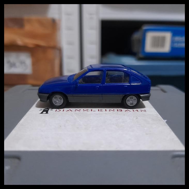 HOT DEAL HERPA SKALA 1:87 - OPEL KADETT BIRU (HP199A) 