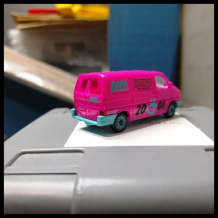 HOT DEAL AWM SKALA 1:87 - VW T4 EDISI NURNBERG TOYFAIR 2001 (NR28)