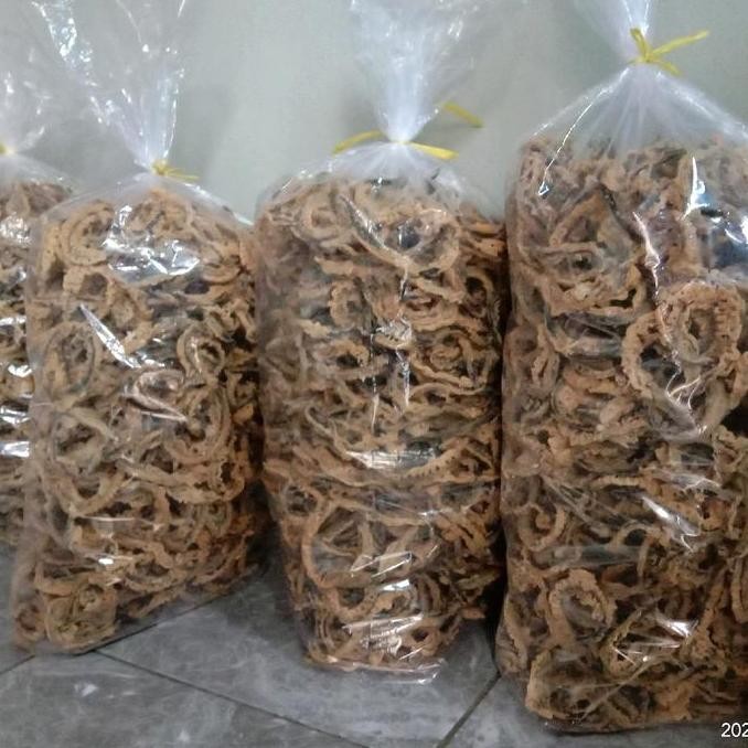 

KERIPIK BELUT 1 kilo/CEMILAN pedas/MURAH/CEMILAN GURIH/ PEYEK IKAN Asin Snack