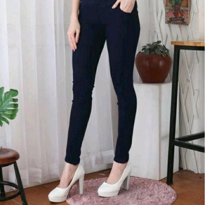 

Celana Legging Jeans Wanita Pinggang Karet Skinny Pensil Hitam Melar Denim Stretch Tebal