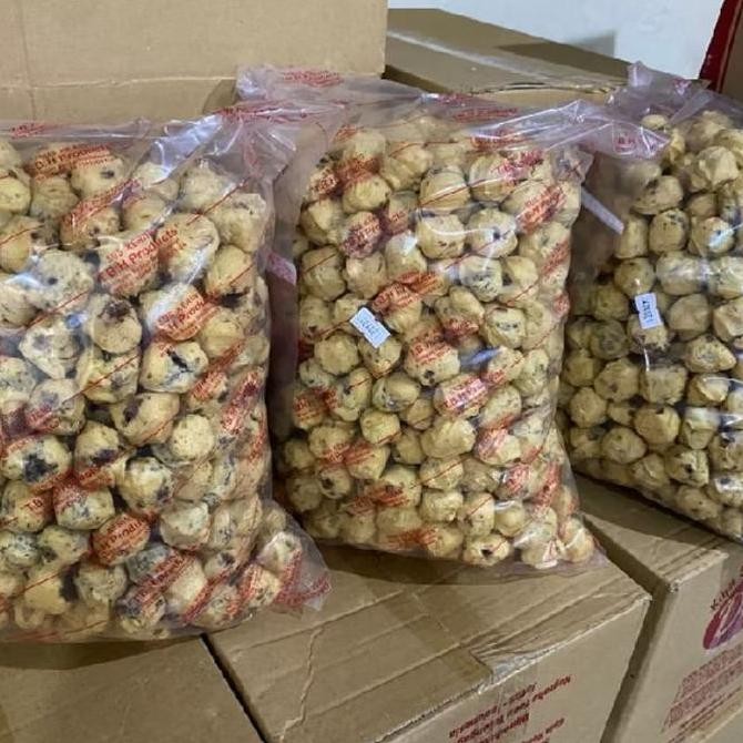 

Soes Cokelat Tbh 2Kg / Duss Cemilan Chocolate Kering Coklat Biskuit Manis Snack Makanan Jajanan Camilan Food