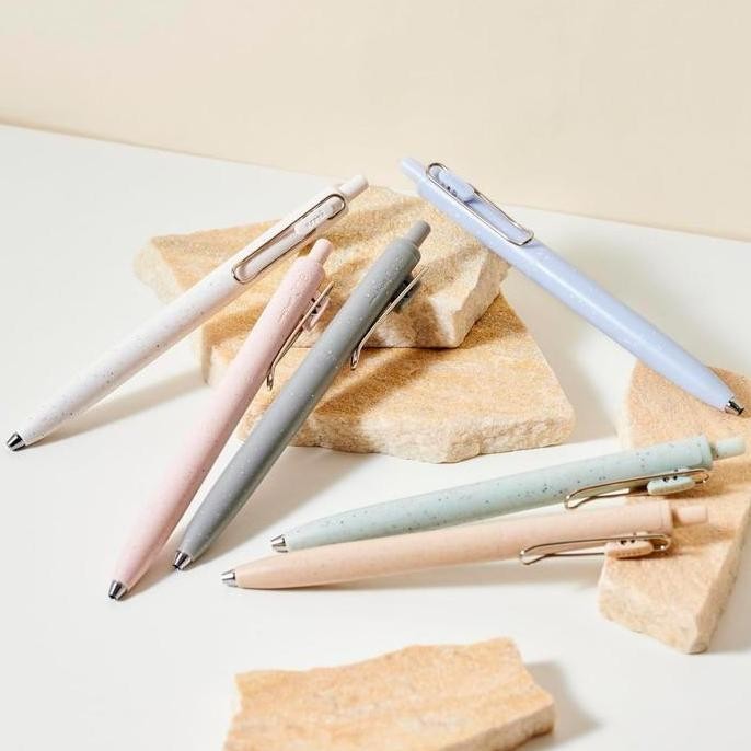 

Uni-Ball One F 0.38 0.5 Mm Earth Texture Gel Pen Umnsft05D Umnsft38D New Stok