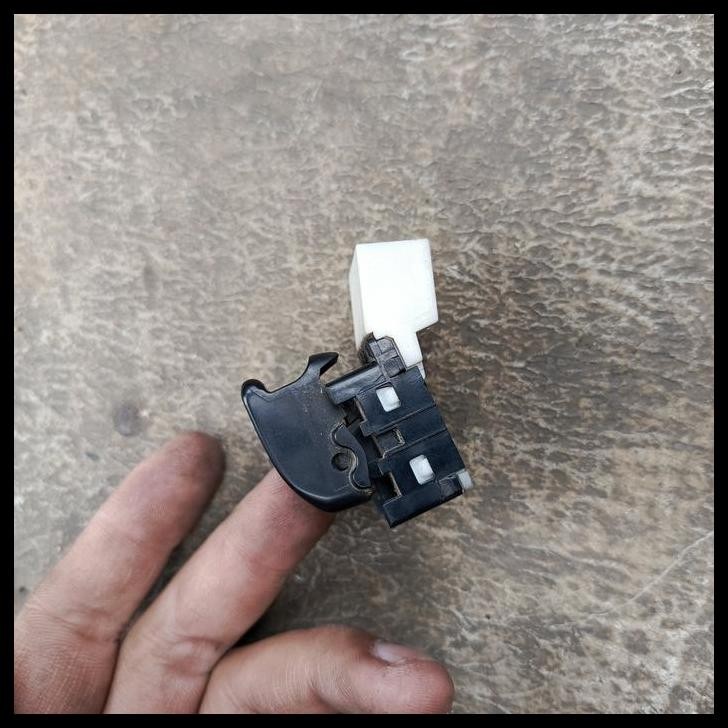 HOT DEAL SWITCH SAKLAR TOMBOL POWER WINDOW KACA PINTU PENUMPANG AVANZA XENIA LAMA ORIGINAL COPOTAN
