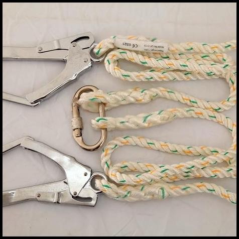 

Lanyard Double Big Hook LP 0173