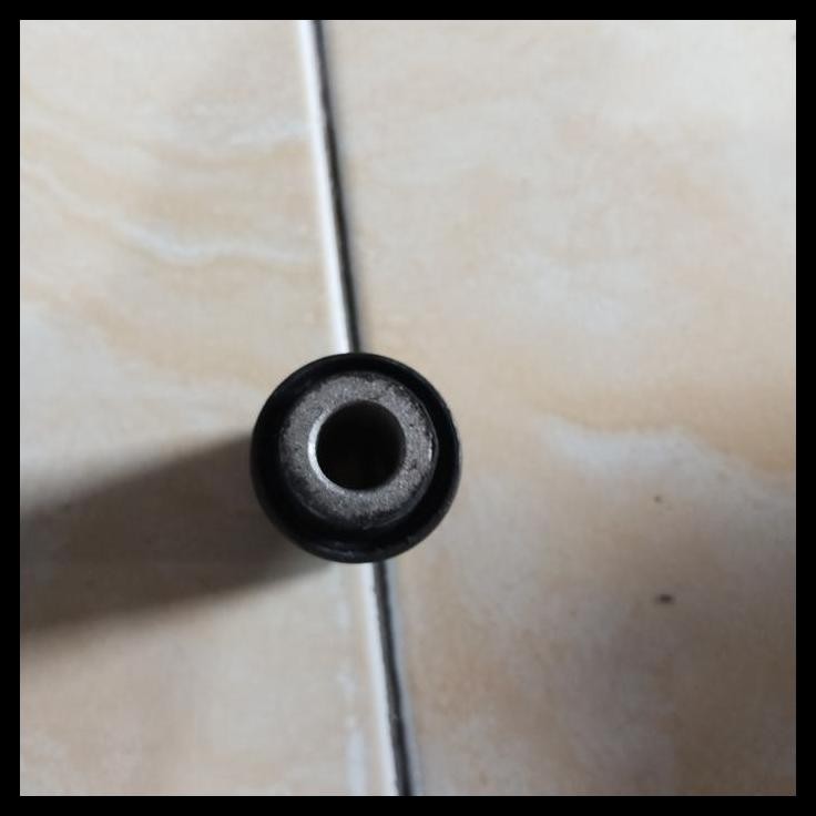 DISKON BUSHING ARM BELAKANG BAGIAN DALAM W124 