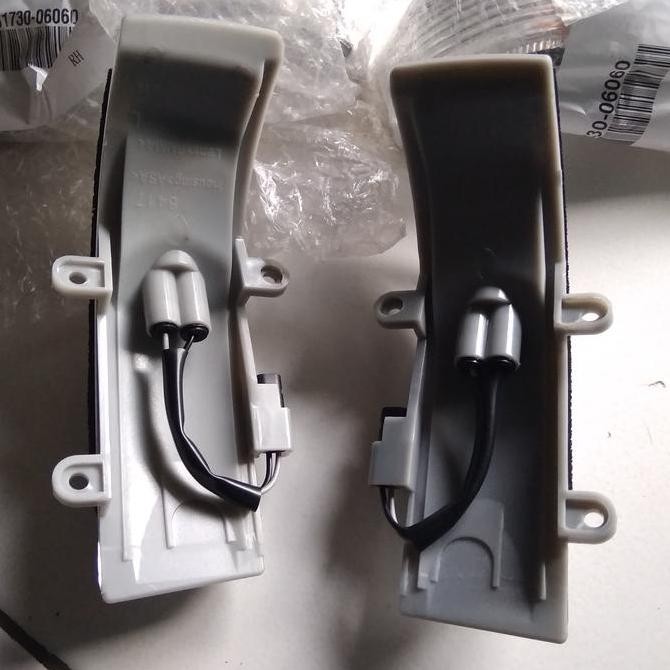 Produk Baru Lampu sein Sen Spion Vios Lampu sign Spion Vios 2007 2013 Gen 2 Dua | Lampu Sein Spion T