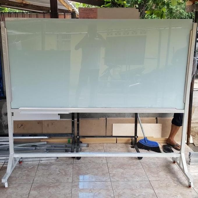 

Glassboard Standing 120X240 Magnetic New Stok