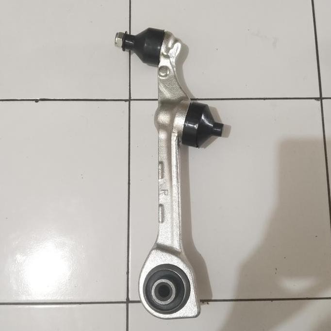 Lower Arm Ball Joint Bawah Mercedes W221 S300 S350