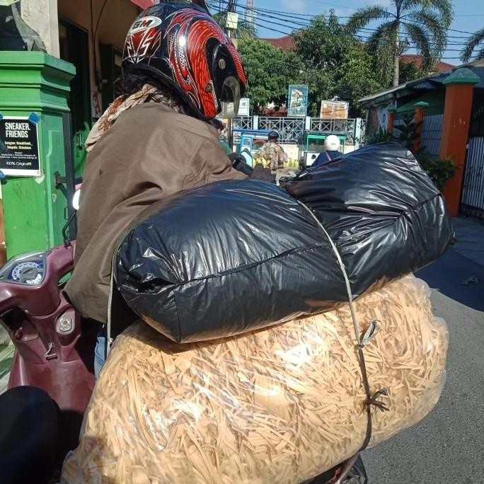 

Kertas Cacah Samson warna coklat 1 kilogram MS