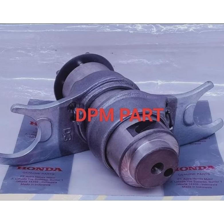 Garpu Gear KWB Garpu Capit udang overan rasio Honda Blade/Revo/Revo absolut kualitas original