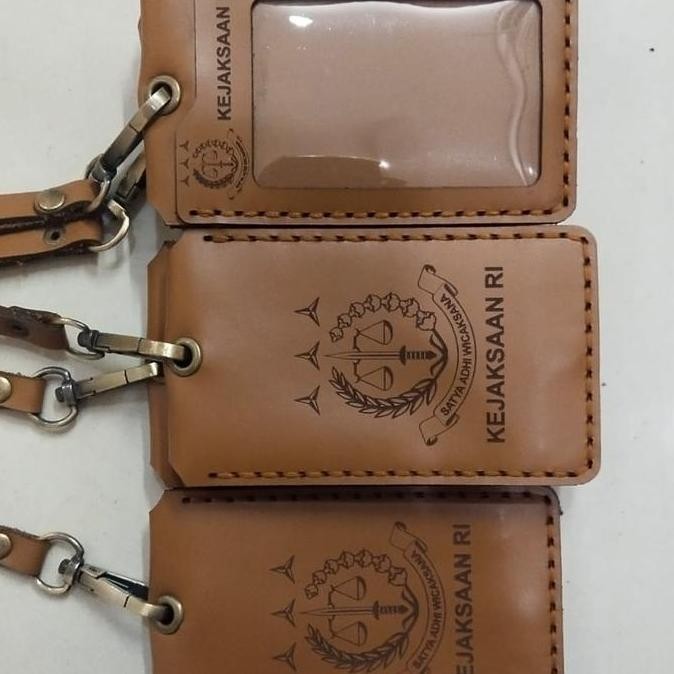 

BEBAS ONGKIR - Tali Id Card Kejaksaan RI // Nametag Kejaksaan RI // Bahan Kulit Asli