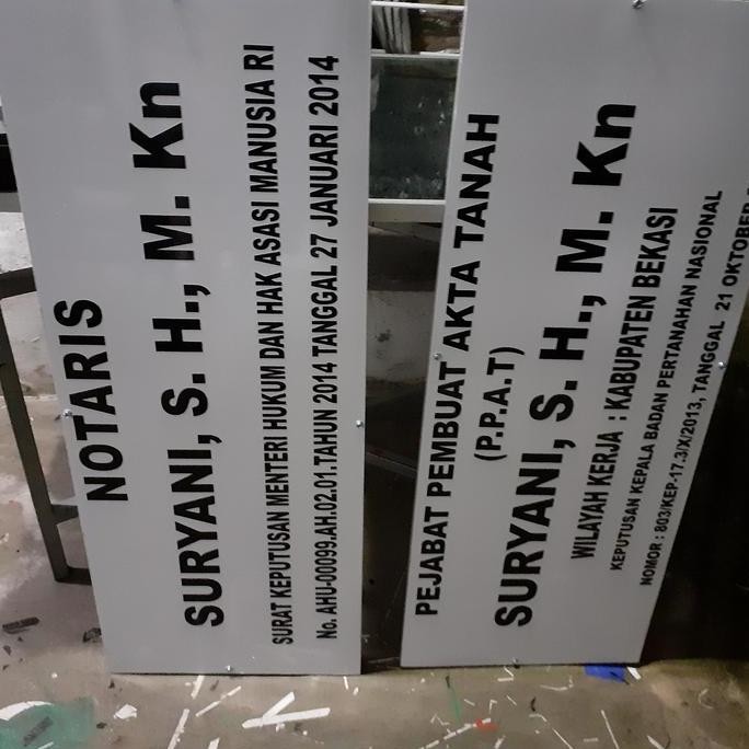 

plang nama notaris ppat + rangka Aluminium Besi Papan Kantor Stationery Sticker