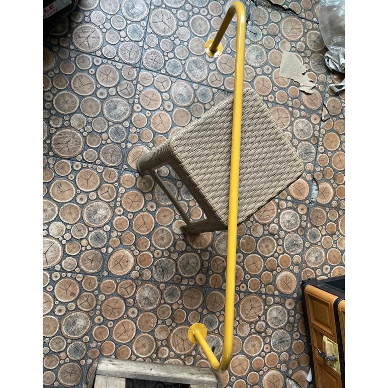 GANTUNGAN BAJU DINDING BESI GANTUNGAN BAJU BESI TEMBOK