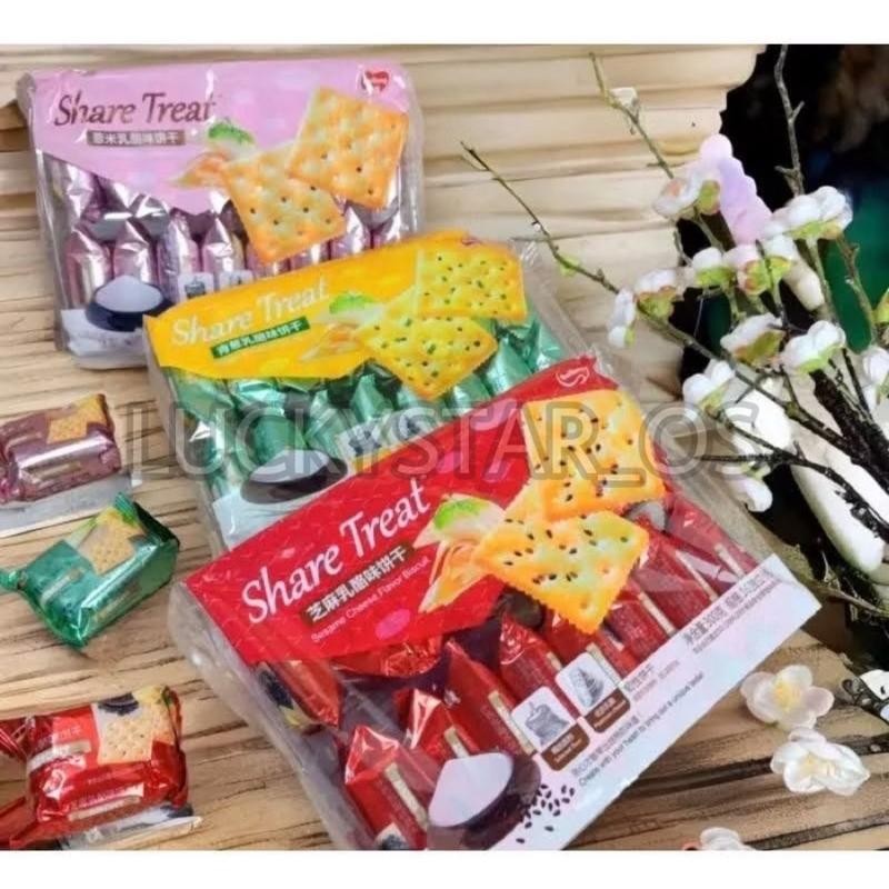 

READY STOCK BAIRONG SHARE TREAT BISCUIT 300GR SESAME CHEESE / COIX SEED CHEESE / SCALLION CHEESE ORI!