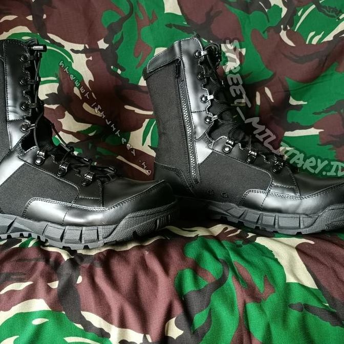 SEPATU PDL TRAV ORIGINAL