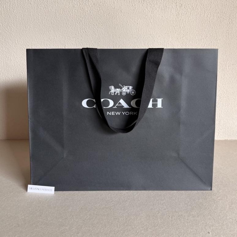 

Coach Black Paperbag Original 100% Ukuran 27.5x21x12.5cm Nugi
