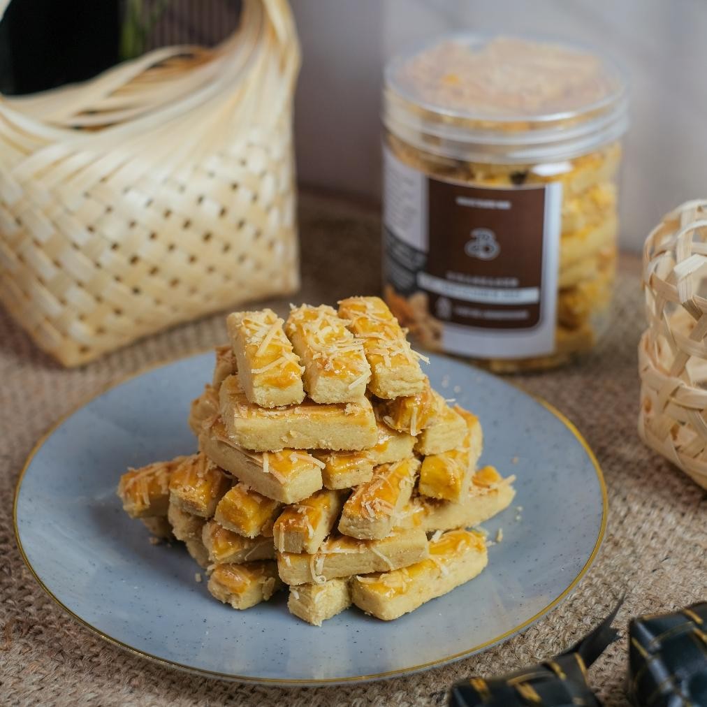 

Kue Kastengel Keju Bibasnacks (Gratis 1 Pouch Sagu / Semprit ) Nugi