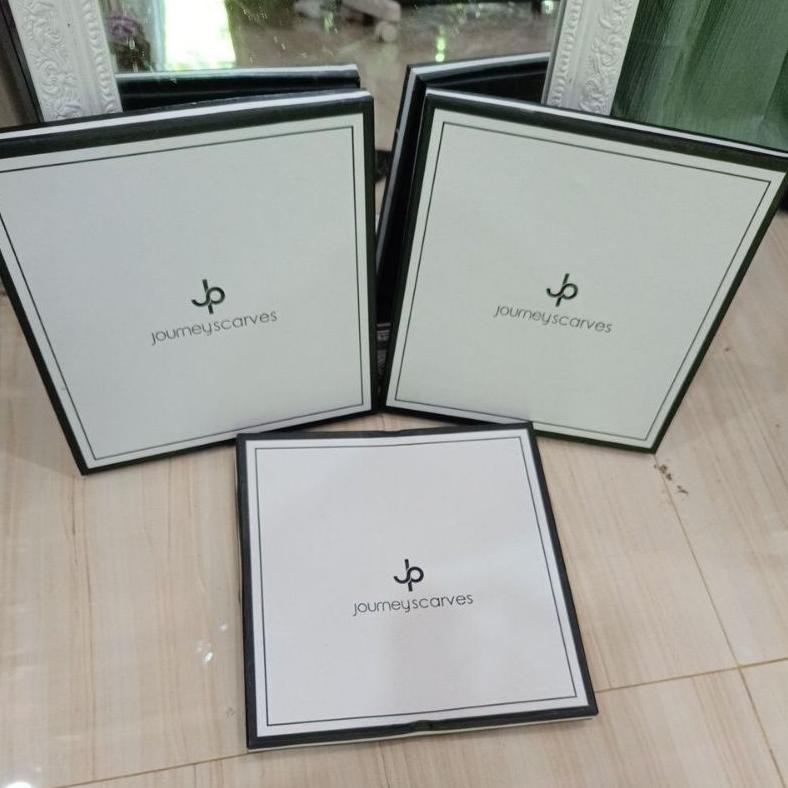 

Box hitam, box raya exlusive by Journey Nugi