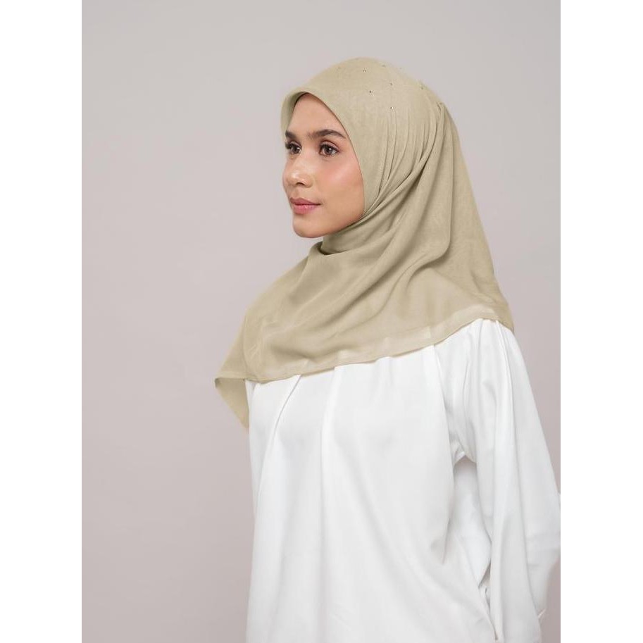 napocut Hijab - Plain Paris Premium Berlian 29 New Series ( Jilbab Segi Empat Tabur 29 Berlian )