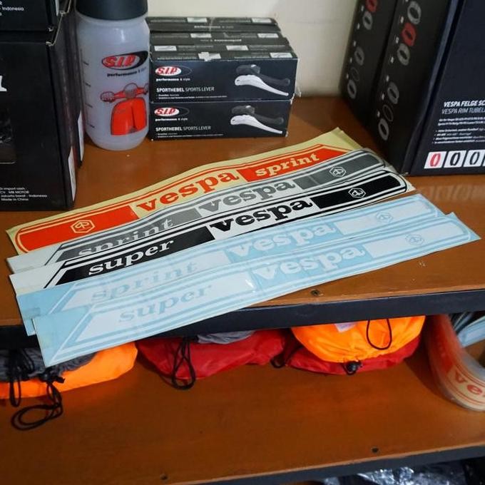 =====] Aksesoris Vespa Sticker Tepong Vespa Klasik