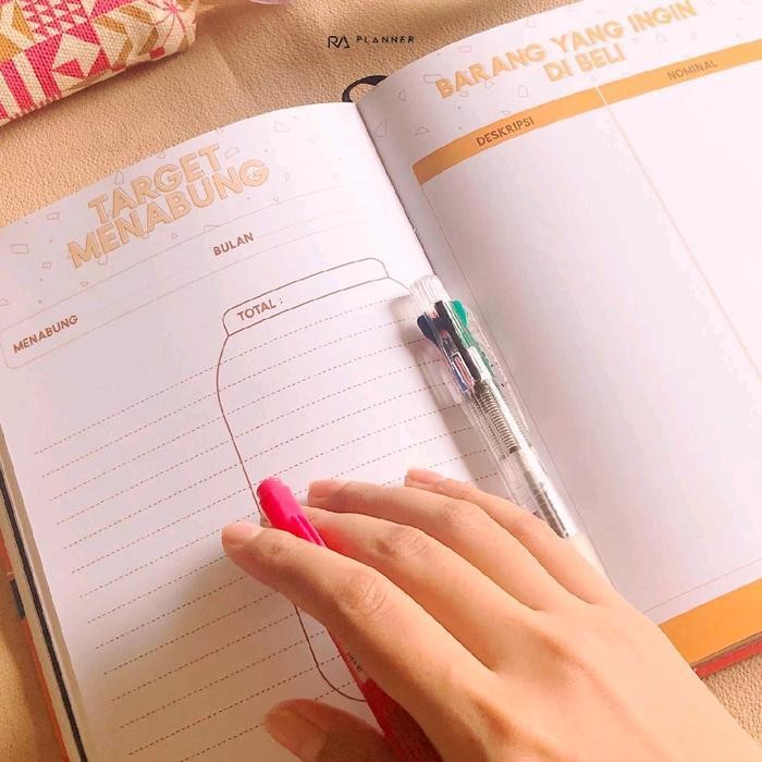 

SWG Financial Planner 1 Tahun by RA Planner Ukuran A5 Hardcover