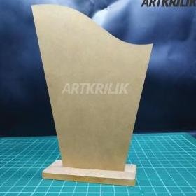 

Baru PLAKAT POLOS A5 BAHAN AKRILIK TEBAL 5MM 15 x 21 CM