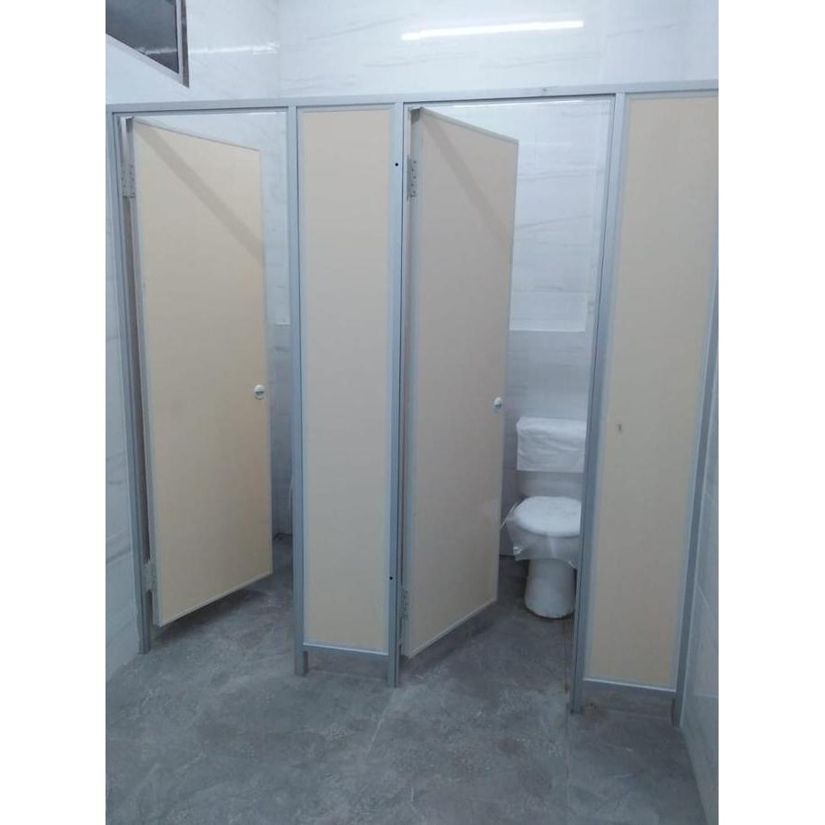 Partisi Kubikal Toilet Pvc Dan Aluminium Pesanan Bu Yessy